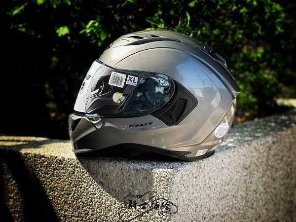 圖片 OGK KABUTO KAMUI III 素色 亮灰 全罩 安全帽 KAMUI3 神威 內墨片