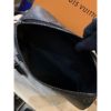 圖片 Louis Vuitton LV 經典黑灰色老花City Keepall 男側背包圓筒包 M45936