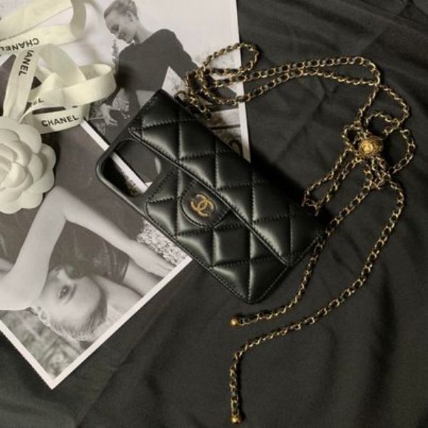 圖片 Chanel 黑金菱格金球手機殼