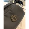 圖片 Moncler 經典 黑色小logo設計 超實用 男生 腰包